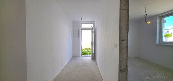 PNORF – skolaudovaný 4i RD, tep. čerpadlo, 561 m2, Krakovany - 5