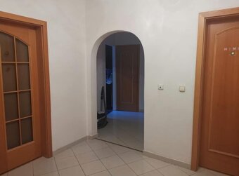Prenajom samostatnej izby s balkonom na Sevcenkovej ulici - 5