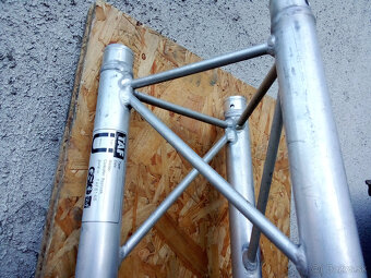 Truss trio TAF svetelná konstrukcia - 5
