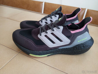 Damske bezecke tenisky ADIDAS Ultraboost. - 5