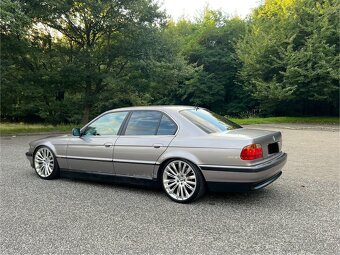 BMW 730d E38 - 5