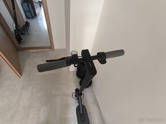 El kolobezka Xiaomi Mi Scooter M365 - 5