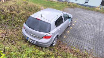 Opel Astra h - 5