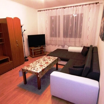 Prenájom 3-izbového bytu – Nográdyho, Zvolen - 5