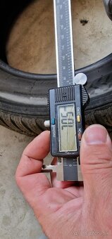 Predám zimnú pneumatiku 185/65 R15 - 5