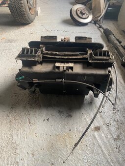 Bmw e30 náhradné diely - 5