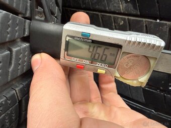 Hankook Winter icept evo2 215/65 R17 - 5