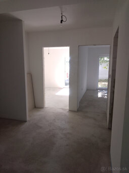 Novostavba - samostatne stojaci r. d. Kaplna - 5