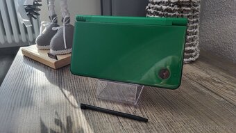 Nintendo DSi XL - 5