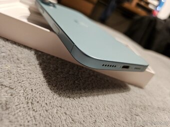 Apple iPhone 16 plus poistený - 5