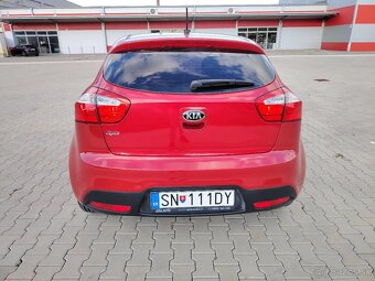 KIA Rio 2013 63kw Hatchback benzín - 5
