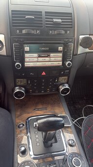 Predam VW Touareg R- Line 3,0 176kw - 5