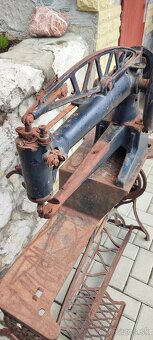 Obuvnícky aj na kožu šijací stroj Singer - 5