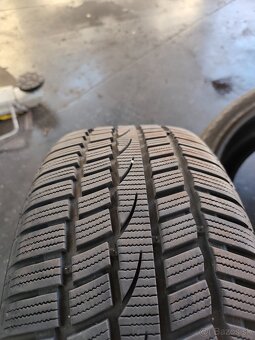 235/45 R17 zimne - 5