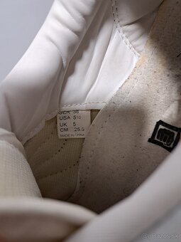 Karate - topánky a opasky. - 5