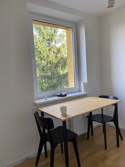 Slnečný kompletne zrekonštruovaný 3-i byt s veľkou loggiou - 5