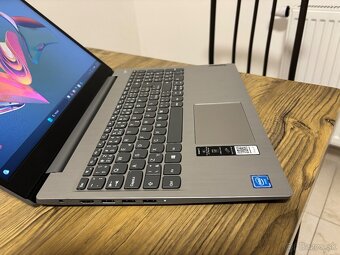 15.6"/Lenovo/4GB RAM DDR5/NvMe SSD 128GB/Intel HD 2GB - 5