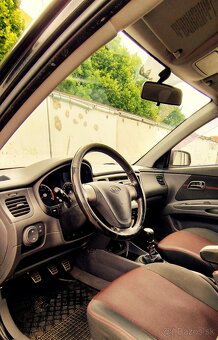Kia Rio - 5