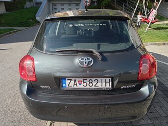 Toyota Auris 1.6 S 5 D Benzin 91 KW - 5