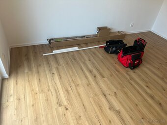 Montáž podláh a dverí – vinyl, laminát, parkety - 5