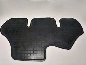 Gumová rohož na traktory zetor presne sedí - 5