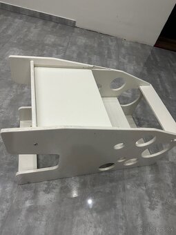 Učiaca veža a stolík 2 v 1 - 5