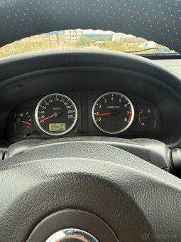 Nissan Almera 1.5 16v - 5