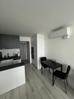 Štýlový, zrekonštruovaný 1,5-izbový byt. - 5