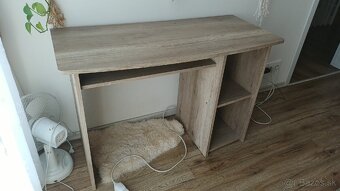 Predam pisaci stolik - 5