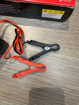 Nabíjačka Autobatérií (nová) 6A 12V - 5