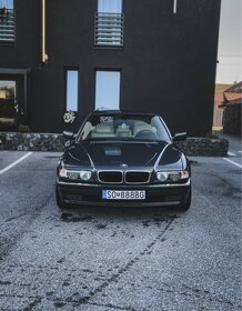 BMW 740iL E38 - 5