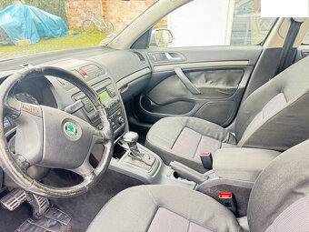 Skoda Octavia 1.9 TDI CONFORT DSG - 5