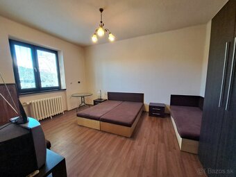 Rodinný dom so slnečnou záhradou na predaj, Vlašky - 5