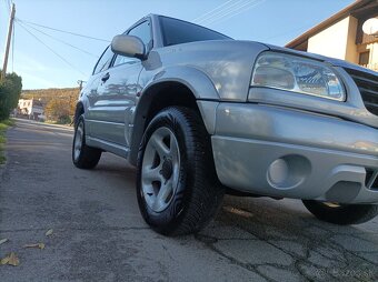 Suzuki Grand Vitara 1.6 4x4 benzín - 5