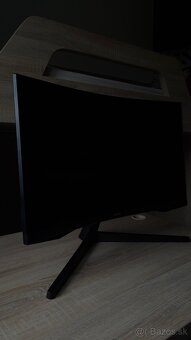 Monitor Samsung Odyssey G5 - 5