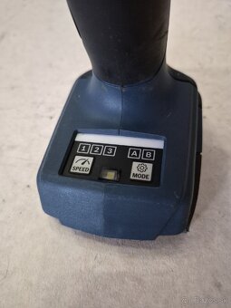 Bosch rázový uťahovák 18V-750C - 5