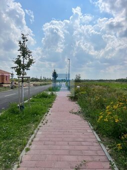 Ponúkame na predaj lukratívny stavebný pozemok v Modre s krá - 5