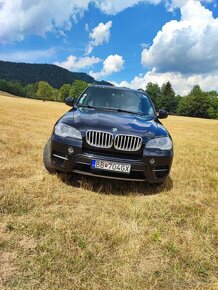 7 miestne BMW x5 e70 40d - 5