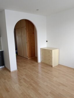 3 izbový byt Vinohrady sídlisko 60m2 - 5