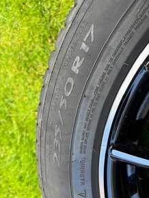 Predám 17´´ALU OZ 5x108 Letné pneu.Michelin 235/50 R17 - 5