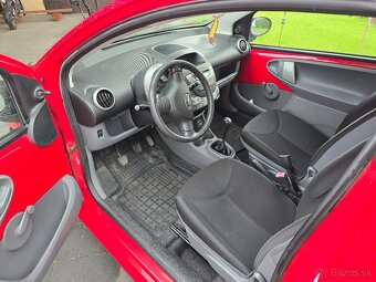 Toyota aygo 1.0 - 5