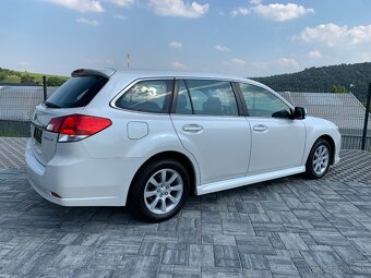 Subaru Legacy Wagon 2.0 i VA CVT 172000km 2010 - 5