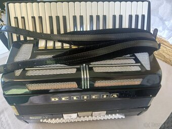 Predám krásny profi.akordeón DELÍCIA CHORAL IV - 5