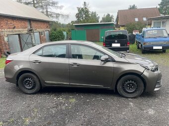 Toyota Corolla 1.6i 97kw, r.2019, klima, 1. majitel - 5