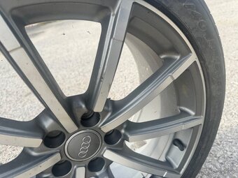 Audi disk 8U0601025M - 5