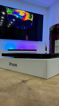 Apple iPhone 16 Pro - 5