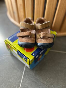 Sandalky, tenisky velkosti 20-21-22 - 5