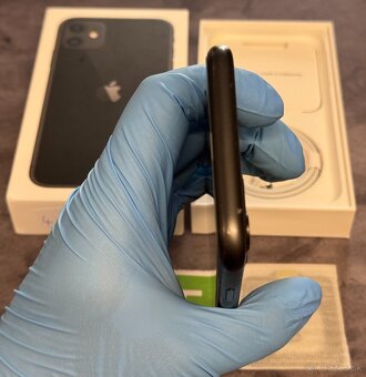 Apple iPhone 11 64GB Black / nová batéria - 5