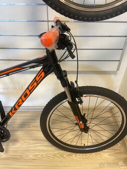 Predám nový pánsky horský bicykel Kross Hexagon rám S 17 - 5