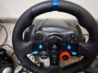 Predám herný volant Logitech g29 aj s riadiacou pákou - 5